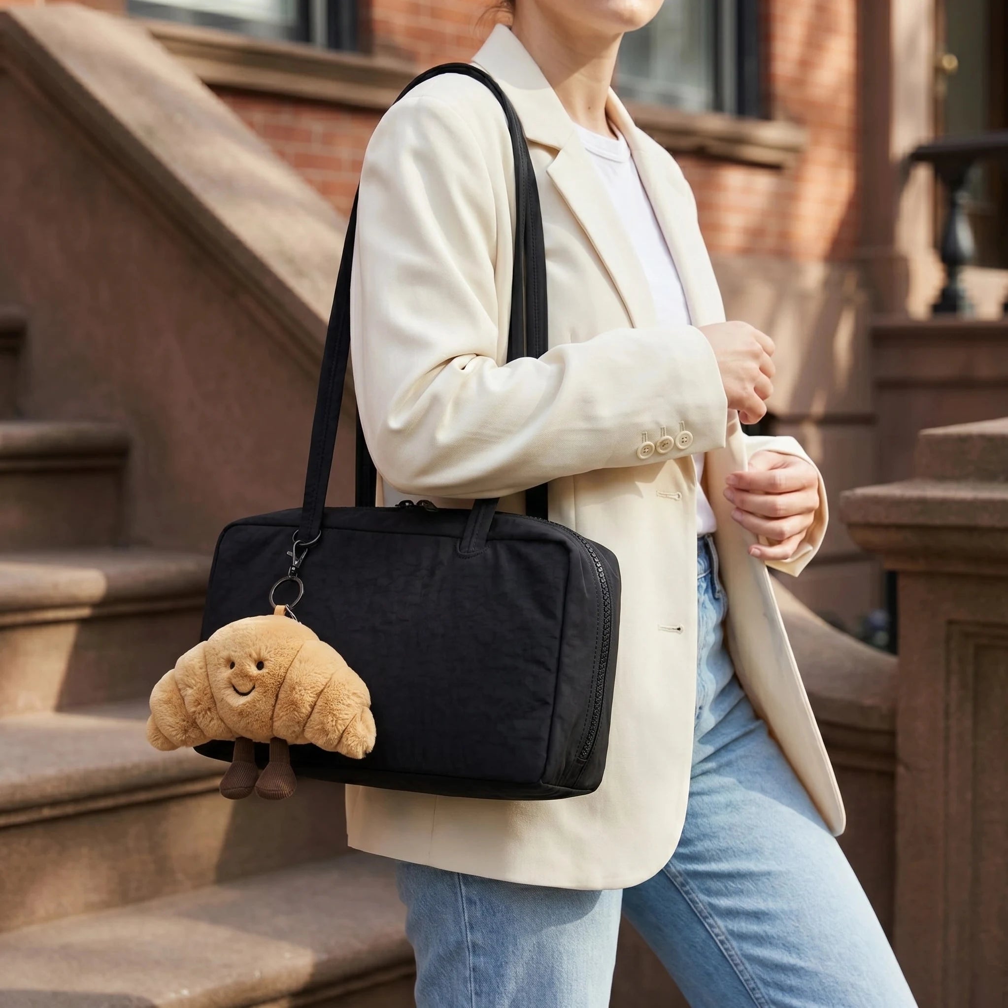 [v2] Bowly — The Roomiest Bowler Bag 2